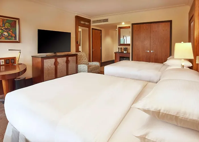 Port of Spain Self Catering Holidays near Emperor Valley Zoo
