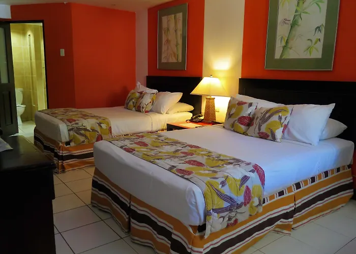 Port of Spain hotels near Maracas Falls