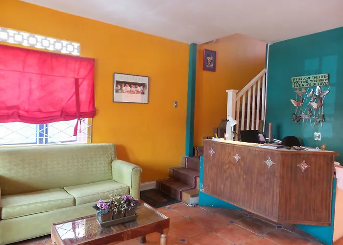 Forty Winks Inn Port of Spain