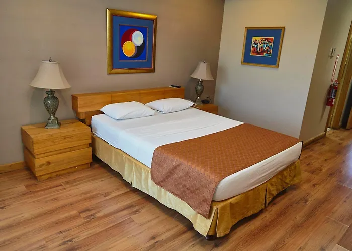 Tradewinds Hotel San Fernando