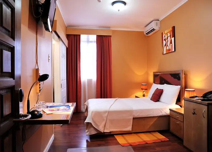Culture Crossroads Inn Port of Spain
