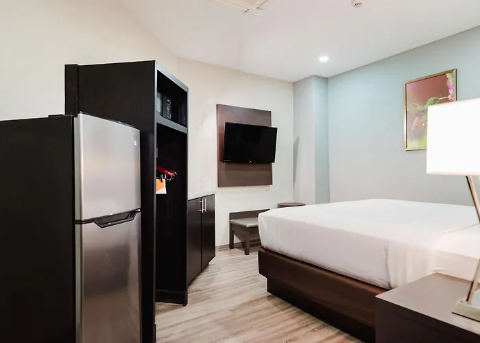 Les Coteaux Hotels